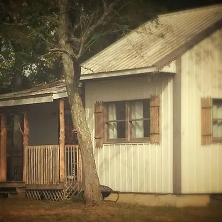 Bourbon Trail Cabin On The Farm Lawrenceburg Exterior photo